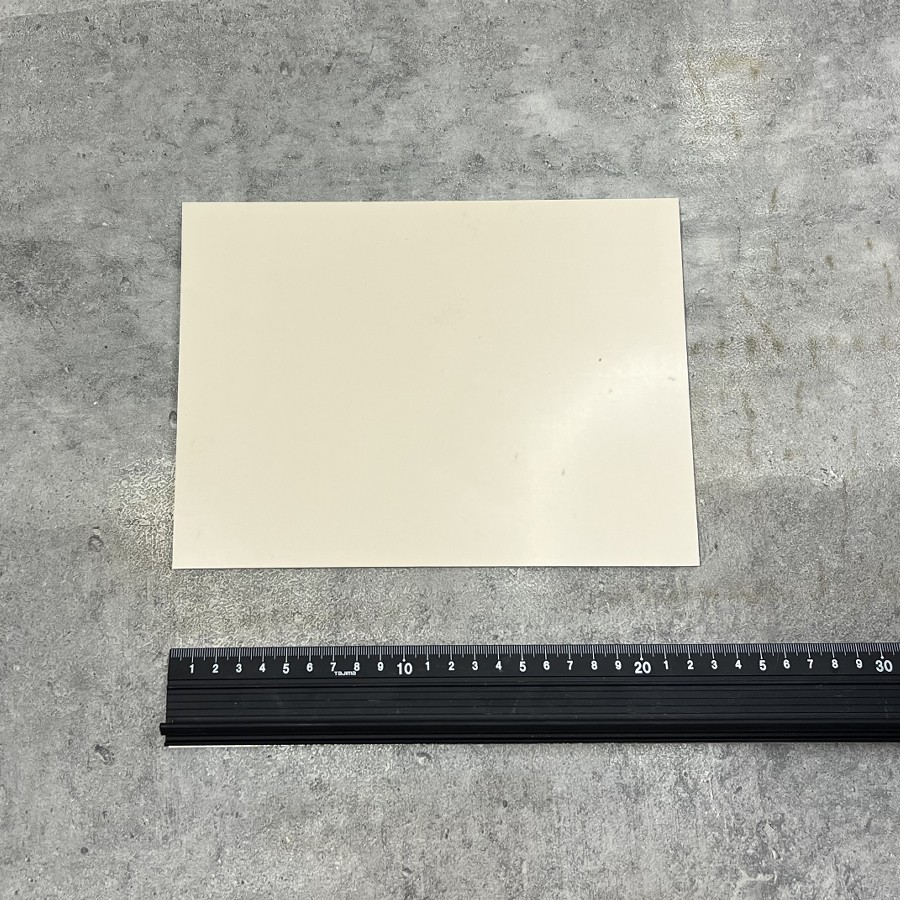 フッ素ゴム_IF-910-W_白_硬度80°_t5×227×166_入間川ゴム 2